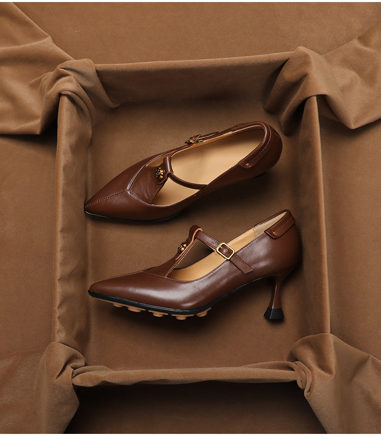 Sapatos Mary Jane de Couro Gen - Vintage Collectible Shoes avaliação e preço
