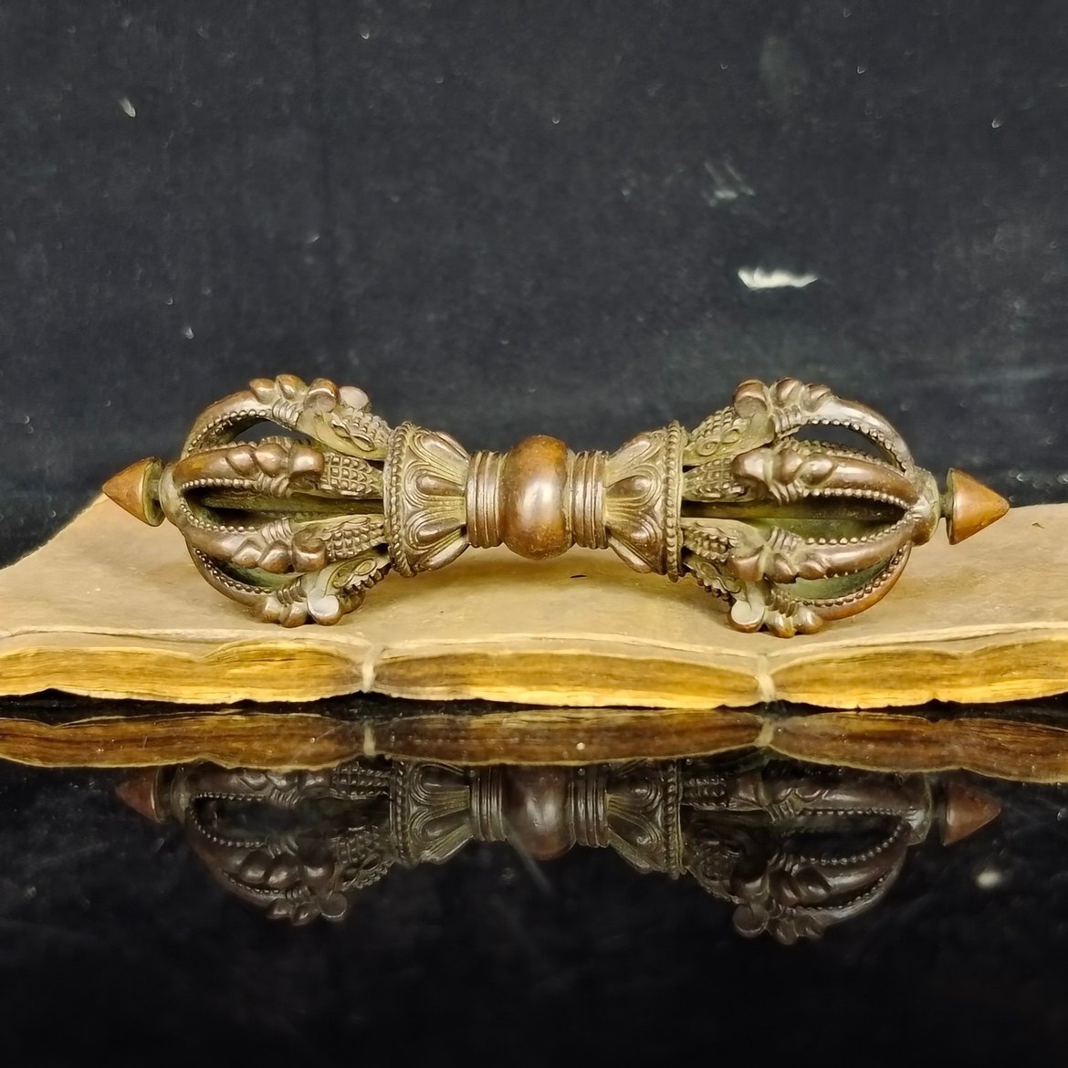 Pestilhas Tantricas Tibetanas  - Collectible Vintage Tools avaliação e preço