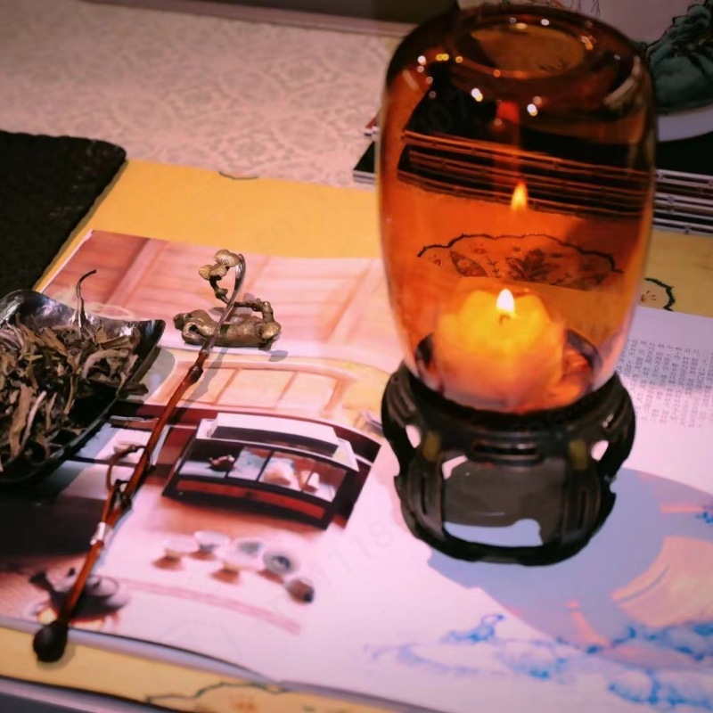 Suporte de Vela de Vidro Vinta - Collectible Vintage Lamps avaliação e preço