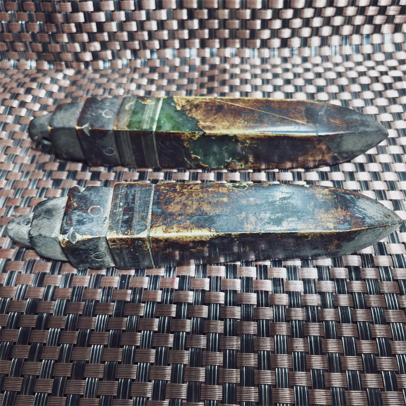Cinzel de jade em formato quad - Collectible Vintage Tools avaliação e preço